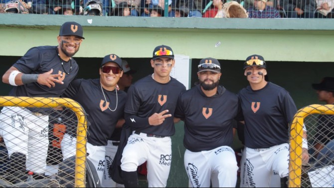 Primer triunfo histórico de Vaqueros de Maneadero en la Liga Norte de México